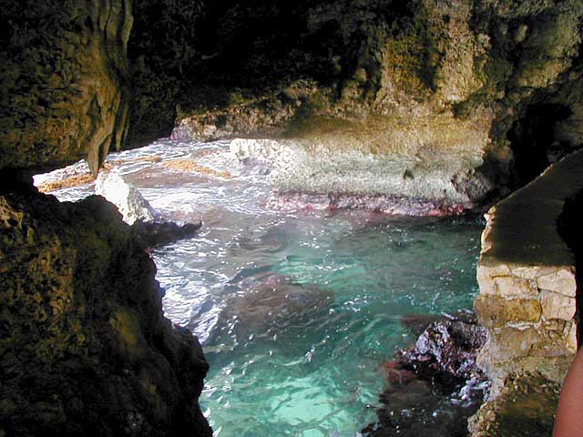 Cave at Xtabi