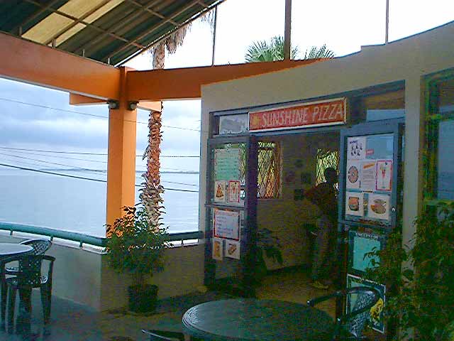 Sunshine Pizza - Sea View