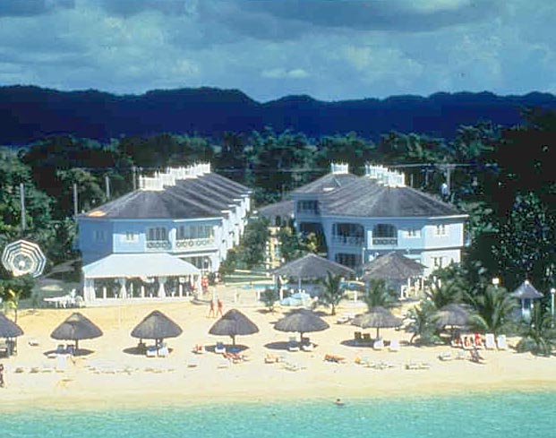 Beachcomber Club Hotel