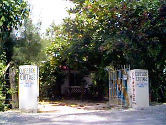 Cliffside Cottage near Drumville Cove in Negril, Jamaica